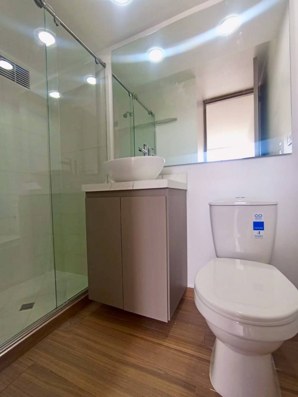 Madelena2-2701raquelarriendo – 10. Apartamento en Madelena
